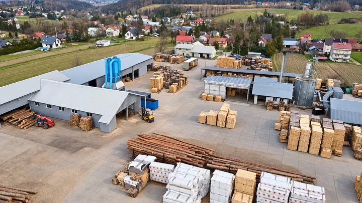 Fallwood – dron zakład i okolica